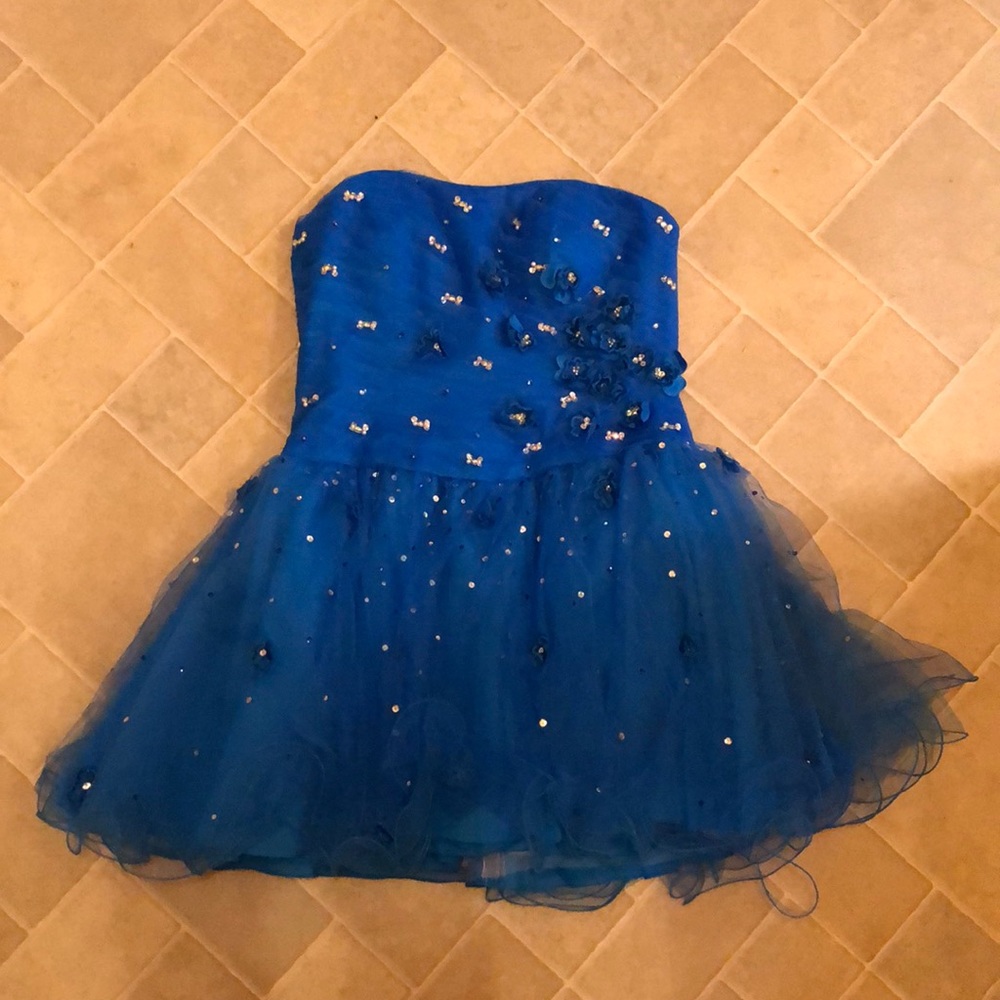 Short blue dress size 13/14